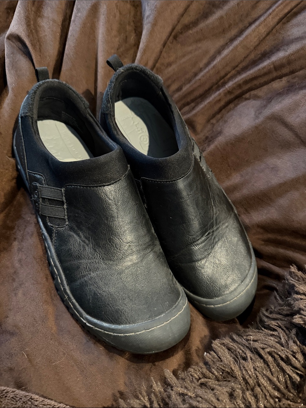 Women's Black Slip-On Leather Casual Loafers